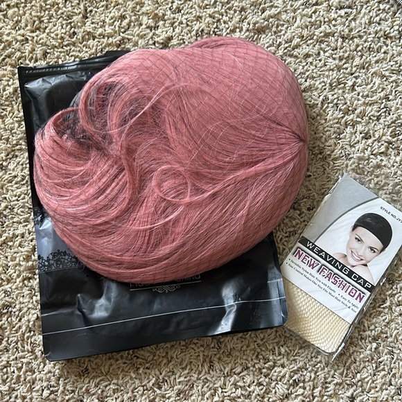 Short Bob Wig (Rose Gold) - Picture 4 of 4